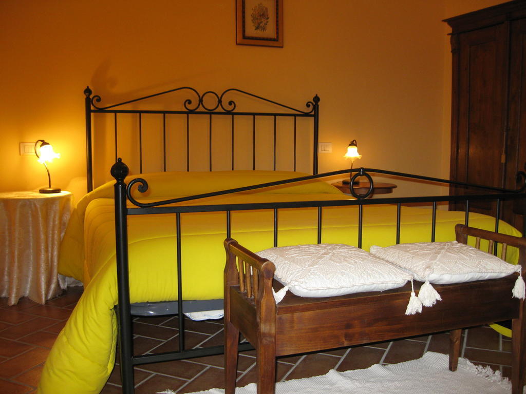 Giannetti Bed & Breakfast Poggio alle Mura Стая снимка