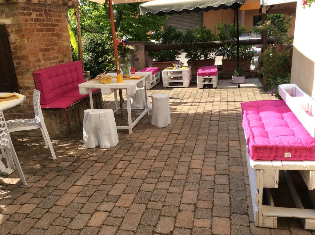 Giannetti Bed & Breakfast Poggio alle Mura Екстериор снимка