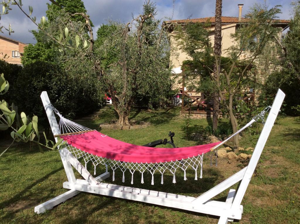 Giannetti Bed & Breakfast Poggio alle Mura Екстериор снимка